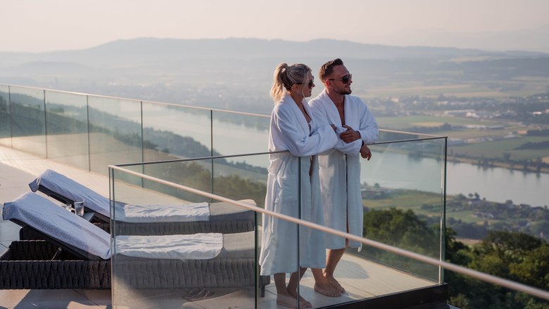 Infinity Pool au&szlig;en Hotel Schachner, &copy; Hotel Schachner/MIKUmedia