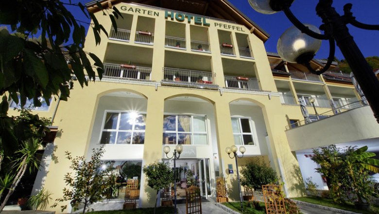 Exterior view of Gartenhotel Pfeffel, &copy; Alexander Pfeffel
