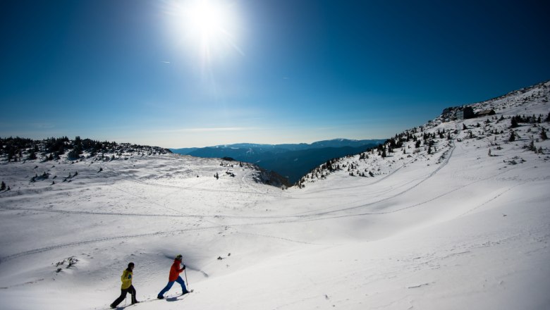 Výlet na sněžnicích na Raxu, © Wiener Alpen/Claudia Ziegler