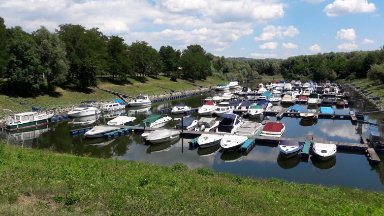 Boats in the Emmersdorf marina, © Amt der NÖ Landesregierung, Abt. Wasserwirtschaft /Ing. Werner Hauer