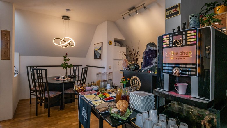 Breakfast room, &copy; G&auml;stehaus Pointner