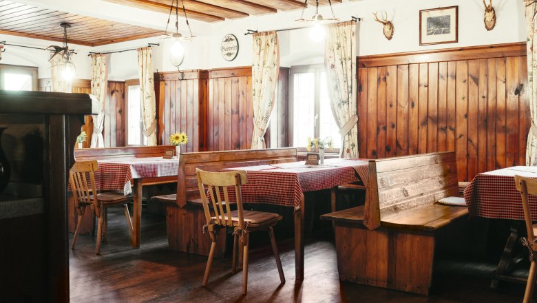 Rustic and cozy restaurant, &copy; Nieder&ouml;sterreich Werbung/Julius Hirtzberger