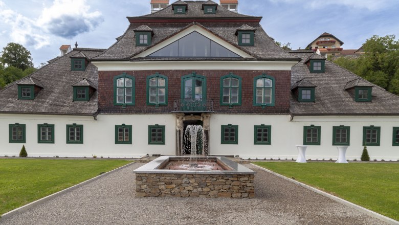 Exterior view of Schloss Luberegg, © Franz Gleiß