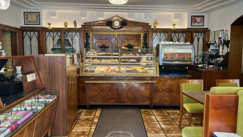 Parn&iacute; pek&aacute;rna a cukr&aacute;rna Piaty, &copy; Thomas Piaty