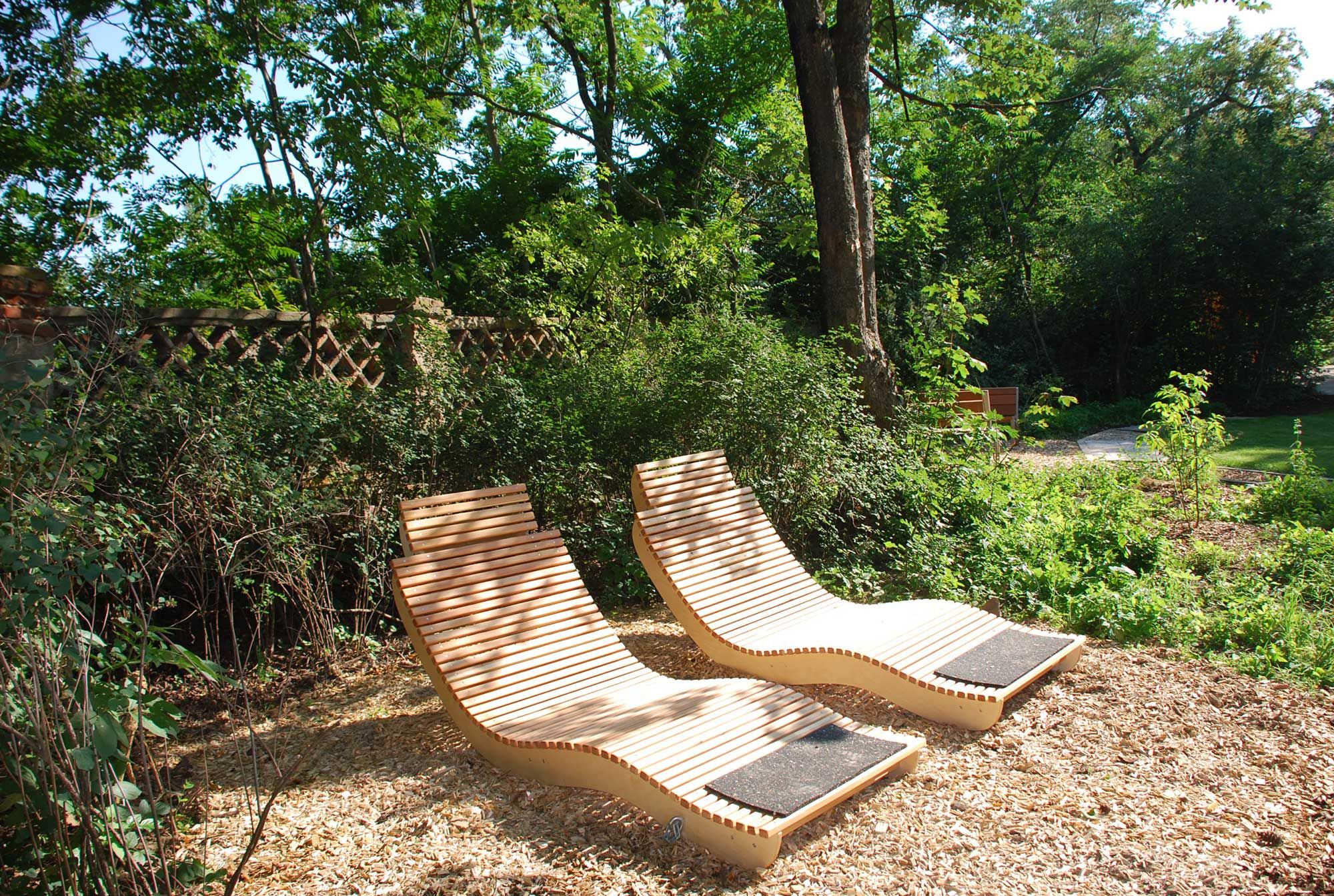 Relaxační zóny v terapeutické zahradě zámku Schiltern