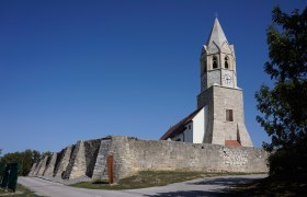 Listening station The reprobate priest, VIA.CARNUNTUM., © Donau Niederösterreich, Steve Haider