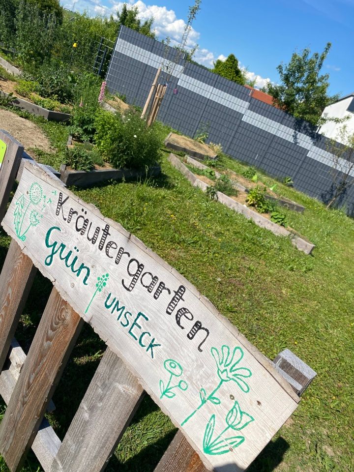 Bylinková zahrada "GrünUmsEck"
