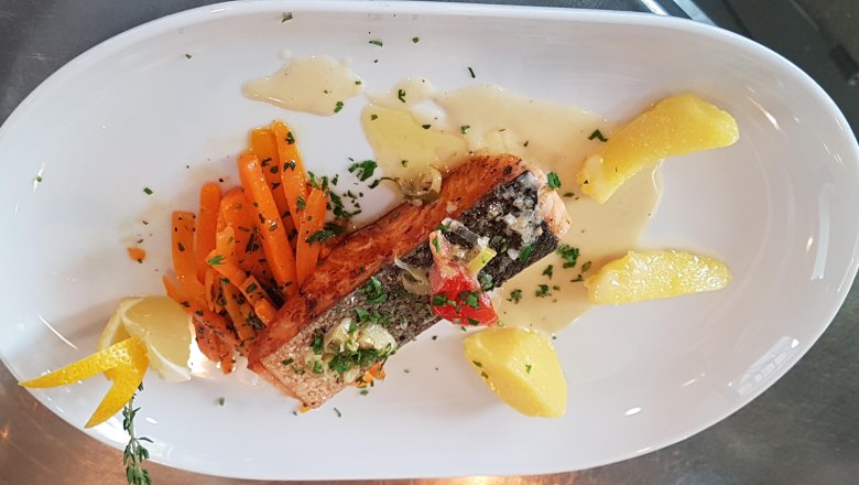 Rybí filet, © Reef & Beef