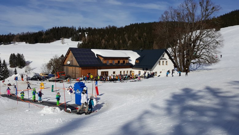 Ski lift, &copy; Erika Pieber