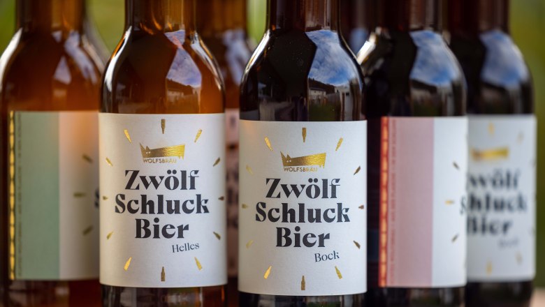 Twelve sips of beer, © Stefan Wallner
