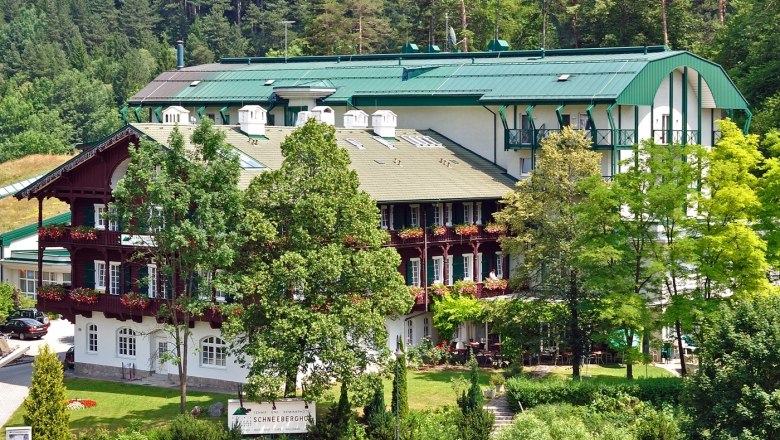 Der Schneeberghof in Puchberg, © Hotel Schneeberghof