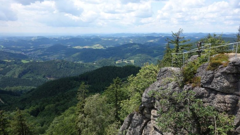 Viewing mountain Burgsteinmauer, © Leo Baumberger