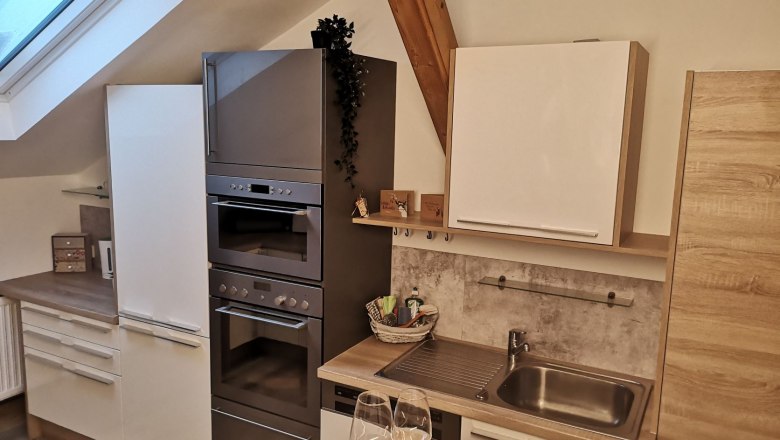 Rodinn&yacute; byt - kuchyně, &copy; &copy; HomeW4, Sonja Wiesinger