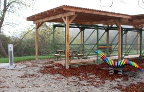 Rest area, shady pergola, © Hans Kopitz