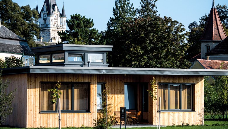 Komfort na nejvyšší úrovni nabízí 16 bungalovů v zámeckém parku., © Nik Pichler