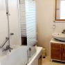 All rooms are at ground level and centrally accessible from the entrance hall., © U.E.