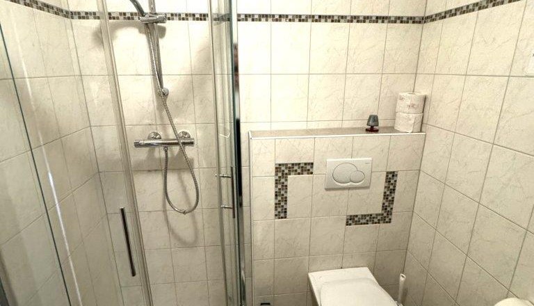 Shower double room, © Höbarten
