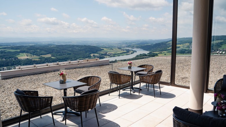 Sky Lounge Ausblick Hotel Schachner, &copy; Hotel Schachner/MIKUmedia