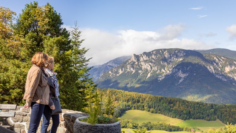 Impressive view from the Looshaus, © Wiener Alpen / Christian Kremsl
