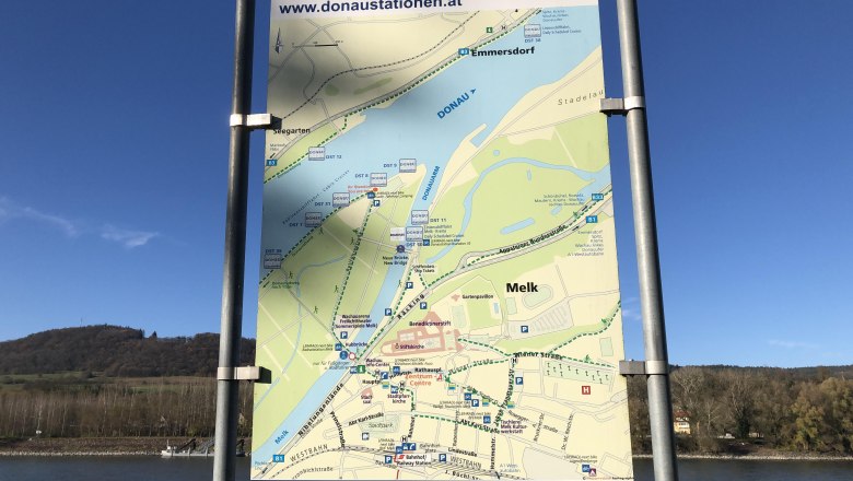 Melk Danube stations orientation board, © Donau NÖ Tourismus