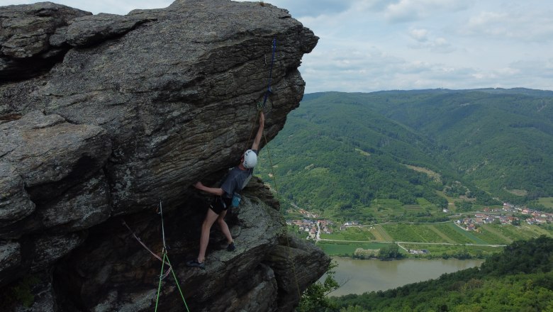 Outdoor climbing course over the Danube, © Christoph Steiner