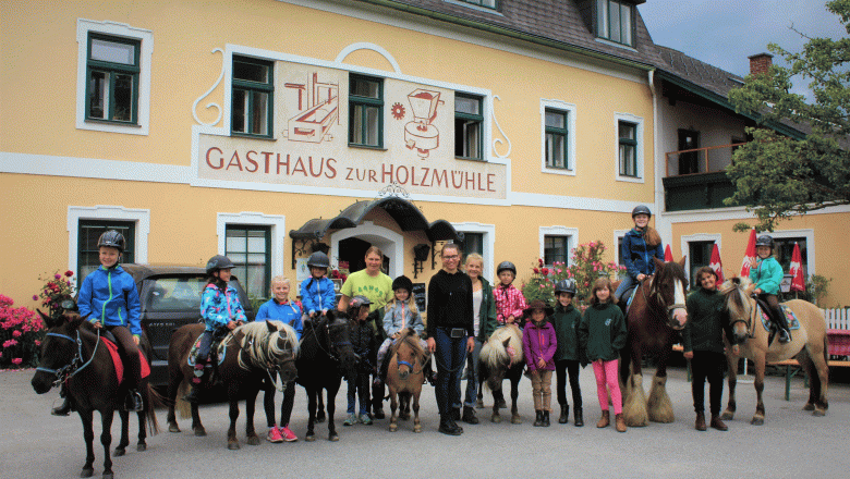 Holzm&uuml;hle Inn & Pony Farm, &copy; Birgit Taxb&ouml;ck