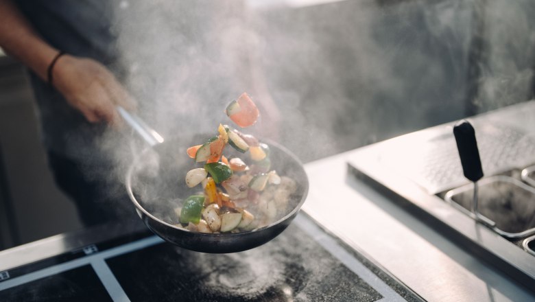 0100_Moststraße_Allhartsbergerhof_20250409-32202-001, © Moststraße, dochbodnliacht