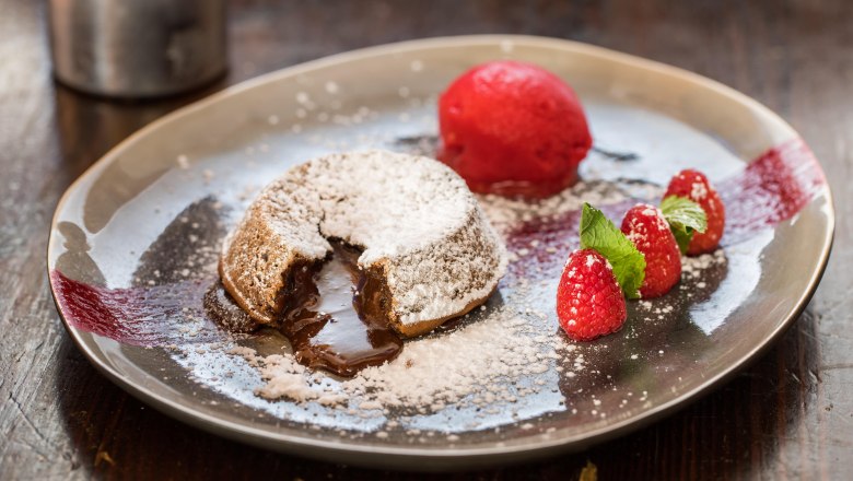 Restaurant am Sachsengang - Tartaletka z tekut&eacute; čokol&aacute;dy, &copy; Hotel Am Sachsengang