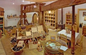 AbHofLaden, © Weingut Holzer