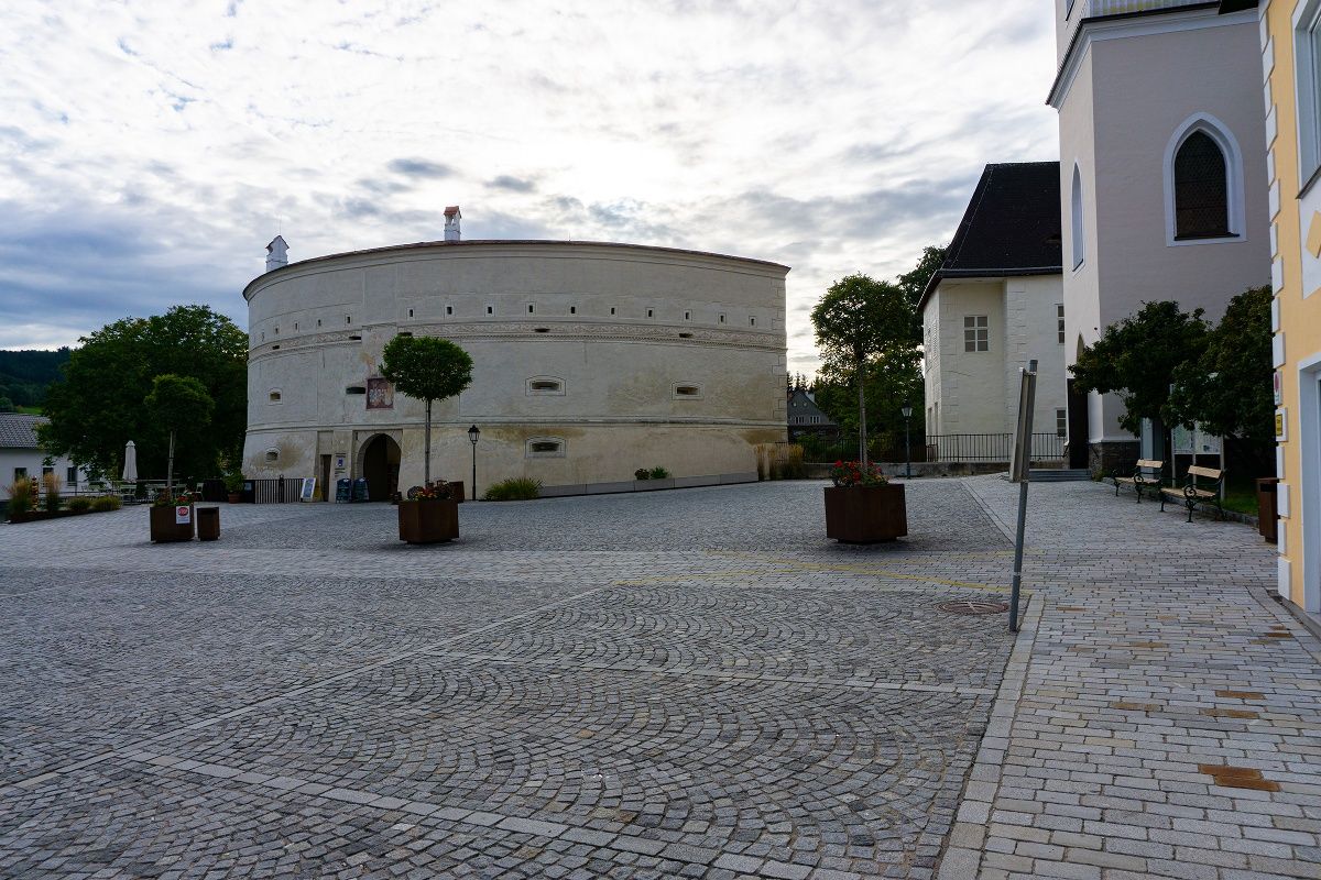 Příjezd na hrad Pöggstall