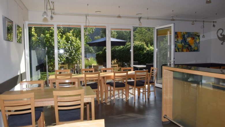 Vin&aacute;rna uvnitř, &copy; Weingut B&auml;uerl