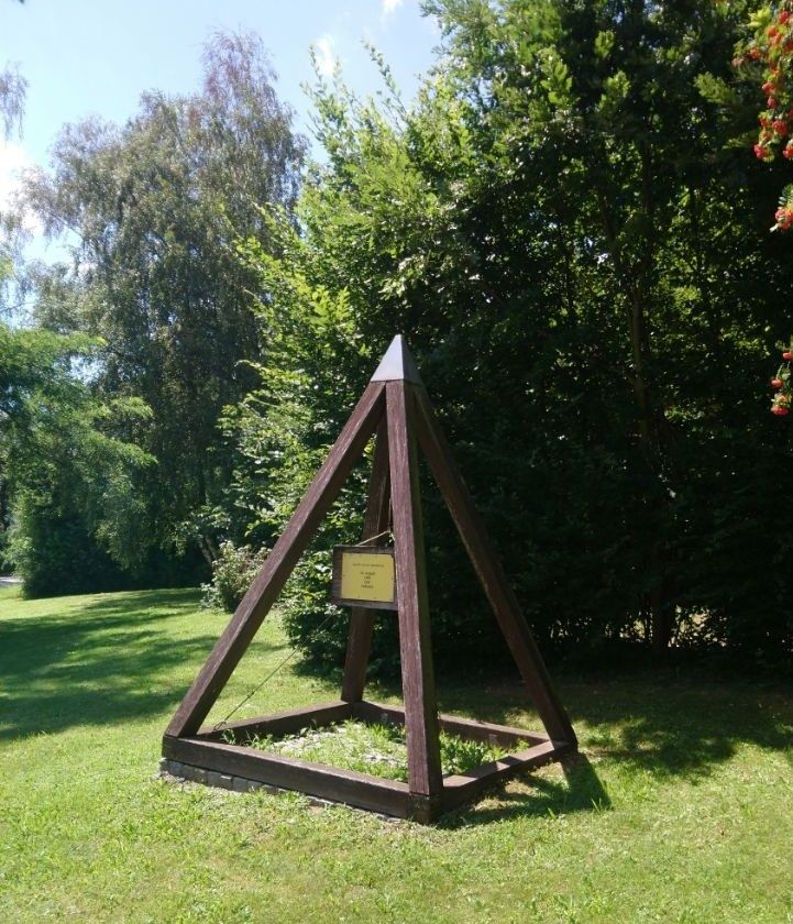 Dřevěná pyramida