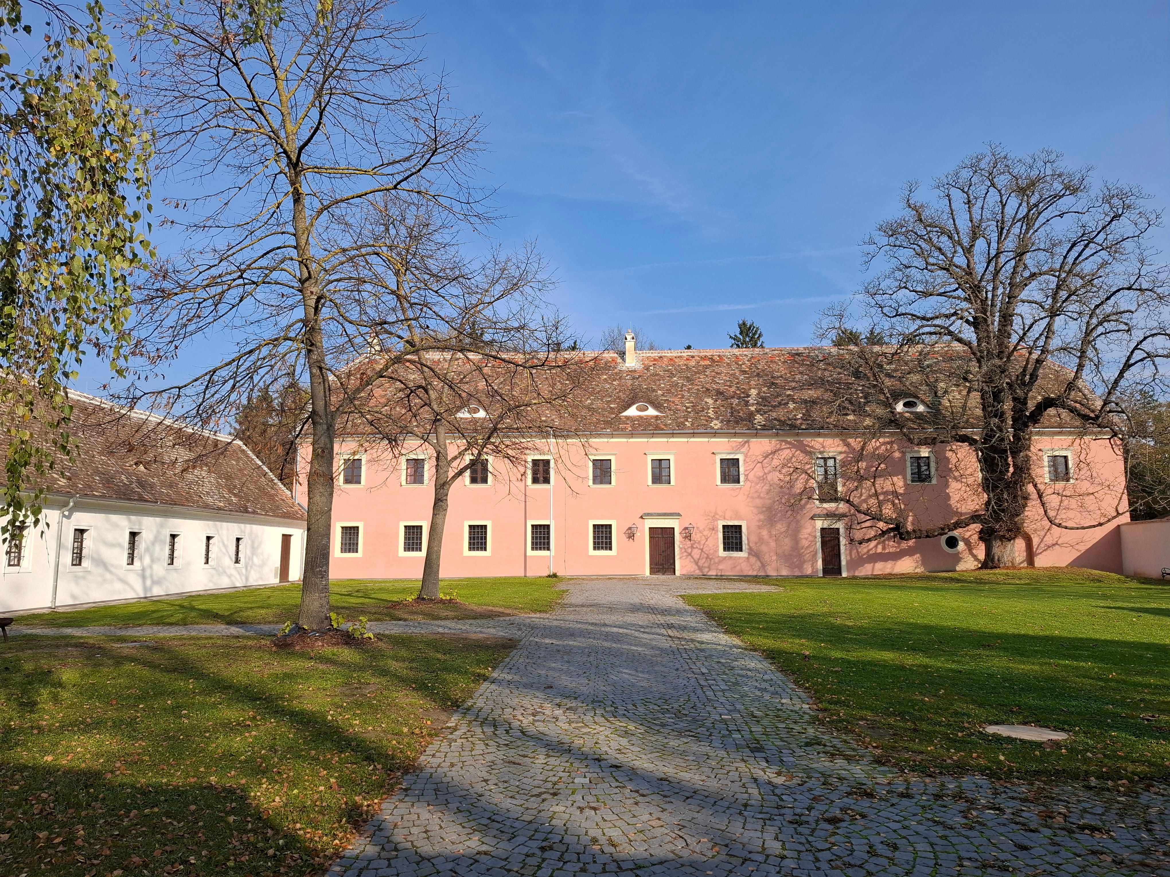 Pohled na muzeum zvenčí