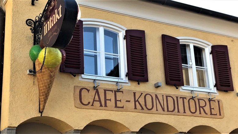 Cafe Intakt in the center of Pöchlarn, © Donau NÖ Tourismus GmbH