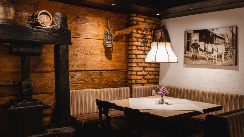 Posaďte se v útulné restauraci, © Niederösterreich Werbung/Daniela Führer