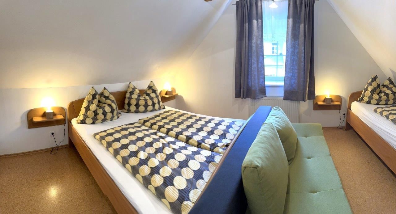 Romantický podkrovní apartmán (1)