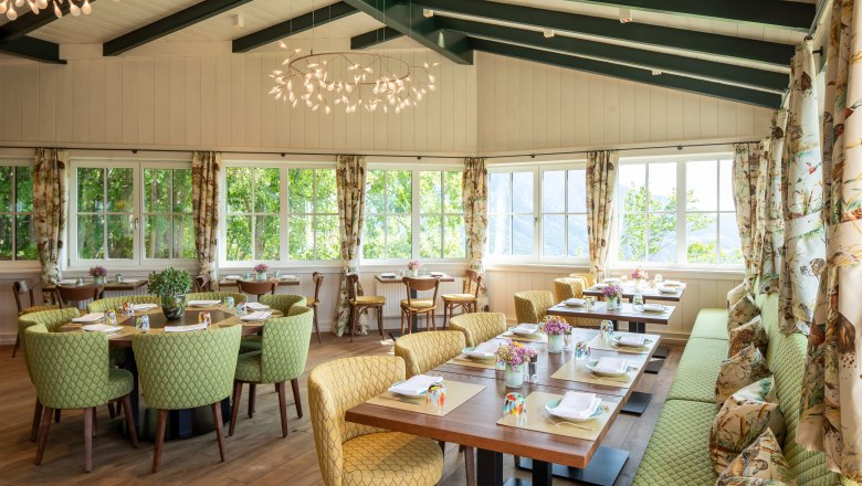 KNH_Wintergarten-NEU_quer_christian-huasr_005__B9A2333-HDR_61413735, &copy; Knappenhof Christian Husar