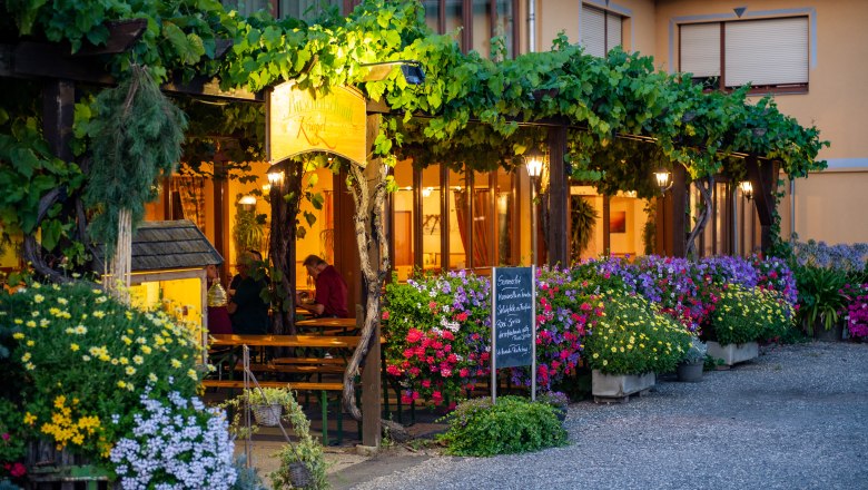 Gastgarten, © Martin Lifka Photography